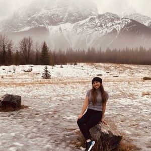 Meet your Posher, Yv